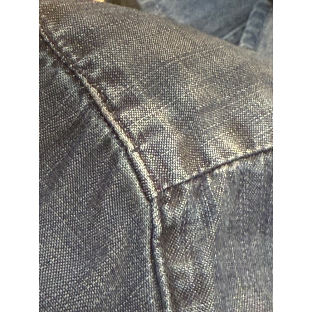 Chico's Sz 4 Lightweight Denim Button Up Shirt Blouse XXL 20/22 Tencel Lyocell - Picture 7 of 9